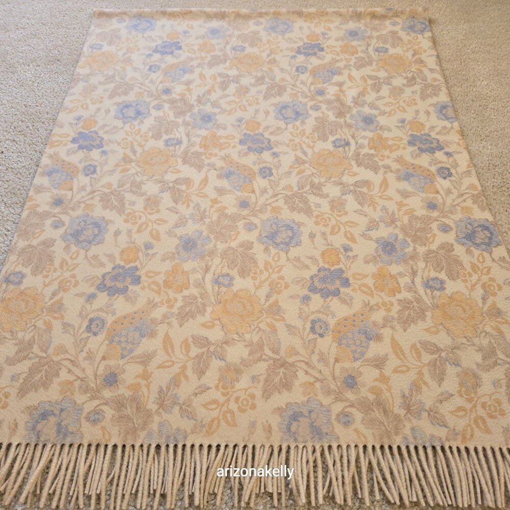 Loro Piana Cashmere Fringed Scarf Reversible Floral to Creme - Picture 8 of 17